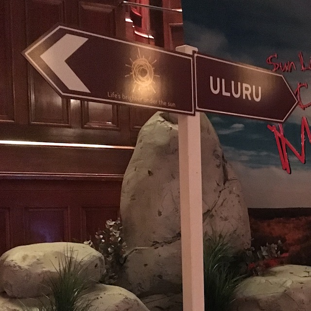 SIGN, Road Sign - Uluru Pointer 1m x 30cm